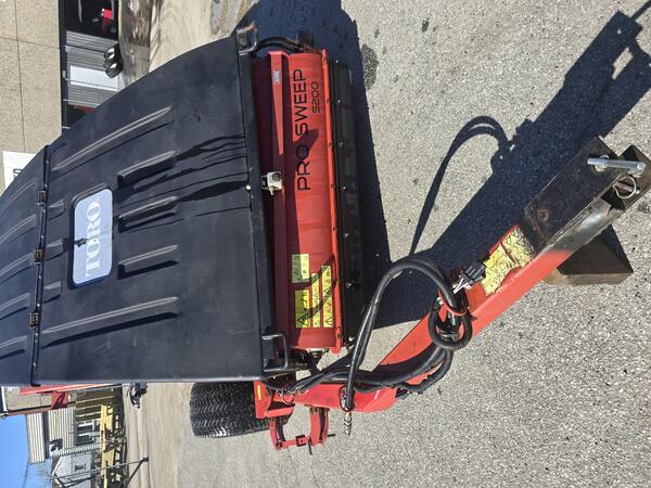 Toro Pro Sweep 5200
