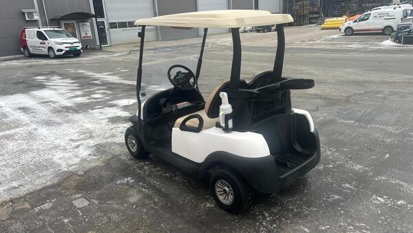 8 stk Club Car Precedent 2017 og 2018 BENSIN selges samlet